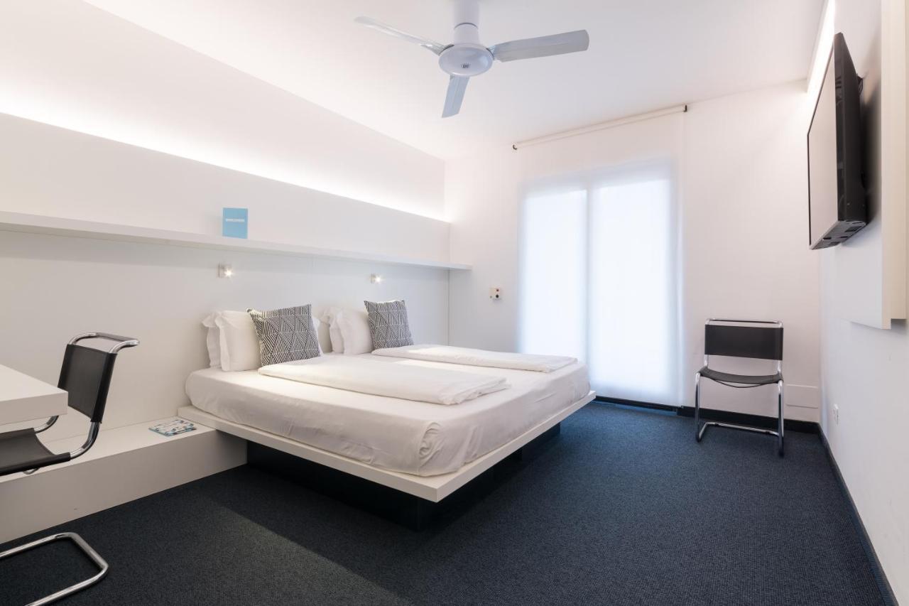 Hotel Santoni Freelosophy *** Torbole Sul Garda Esterno foto