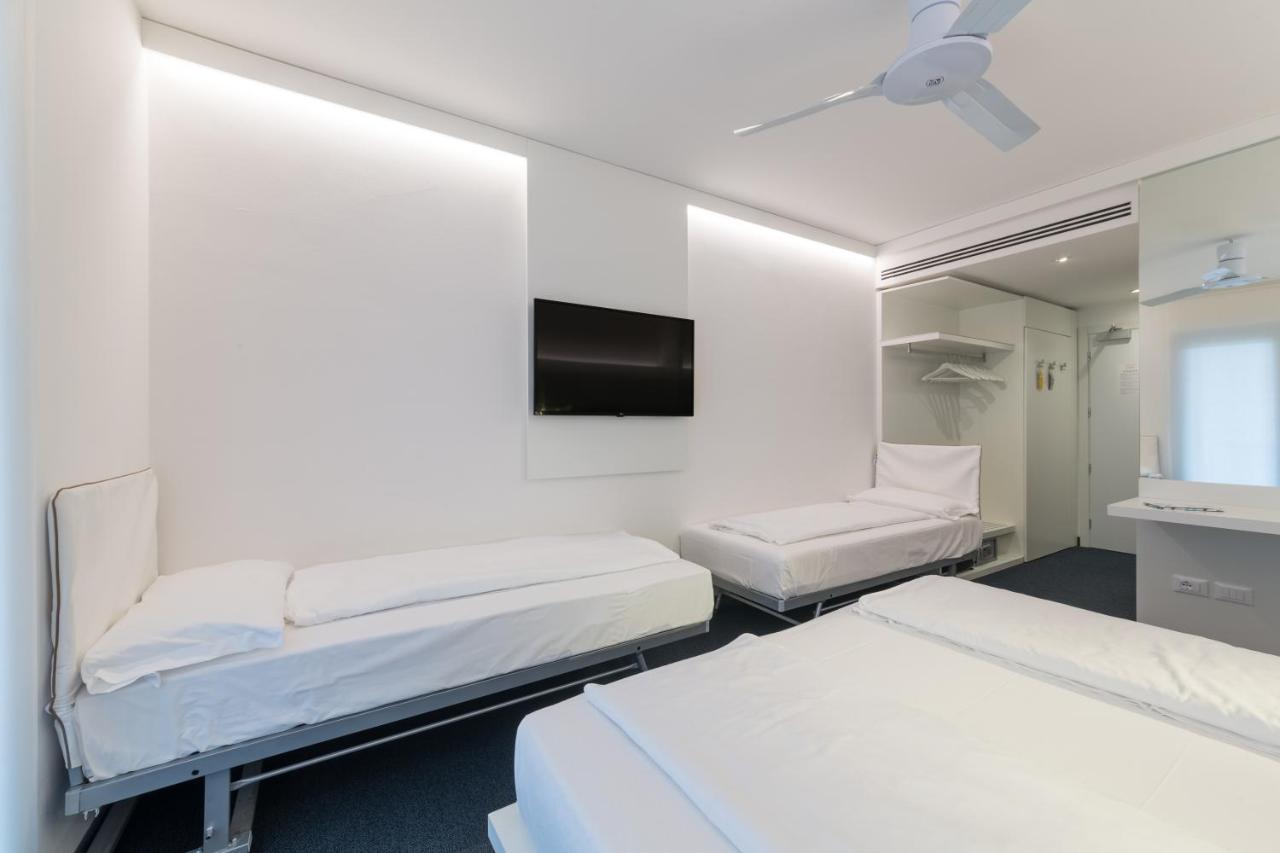 Hotel Santoni Freelosophy *** Torbole Sul Garda Esterno foto