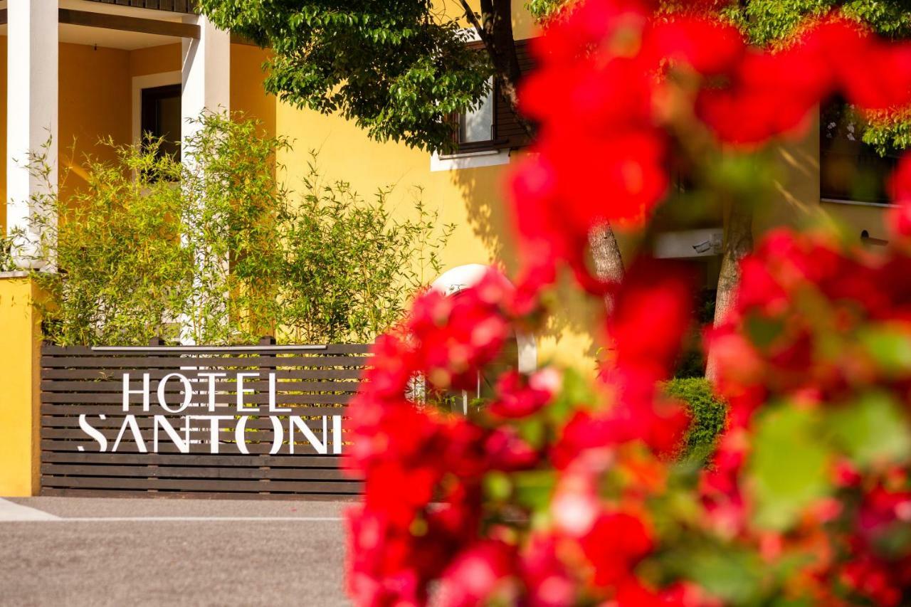 Hotel Santoni Freelosophy *** Torbole Sul Garda Esterno foto