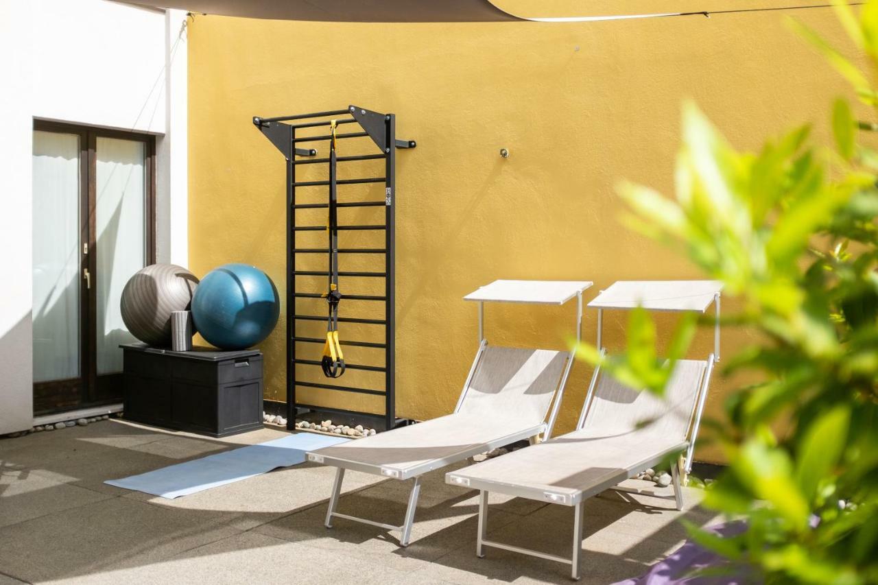 Hotel Santoni Freelosophy *** Torbole Sul Garda Esterno foto